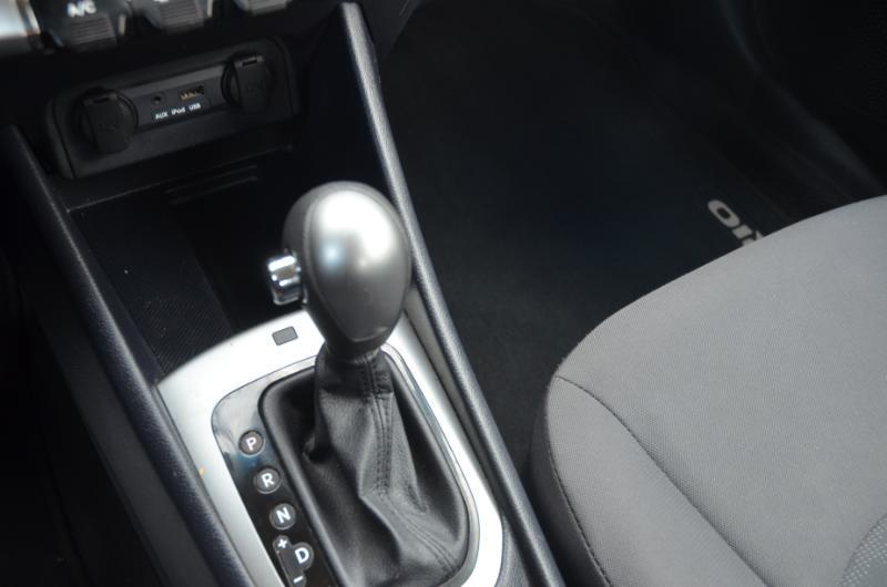 Kia Rio LX 2014