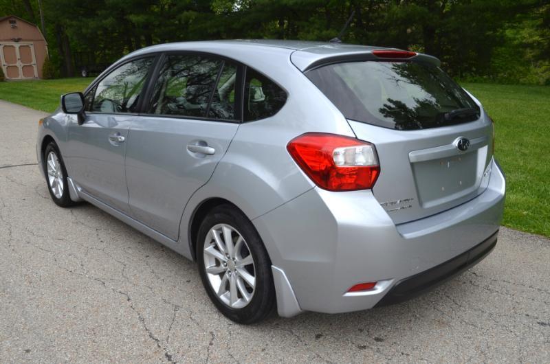 Subaru Impreza 2.0i Premium 5-Door w/All Weather Package 2013