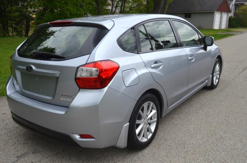 Subaru Impreza 2.0i Premium 5-Door w/All Weather Package 2013