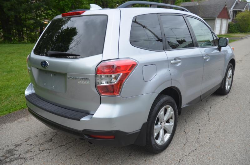 Subaru Forester 2.5i Premium 2016