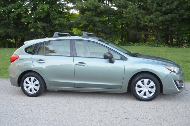 Subaru Impreza 2.0i PZEV CVT 5-Door 2016