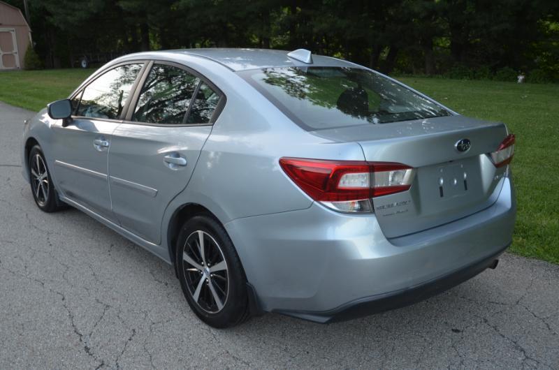 Subaru Impreza 2.0i Premium CVT 4-Door 2020