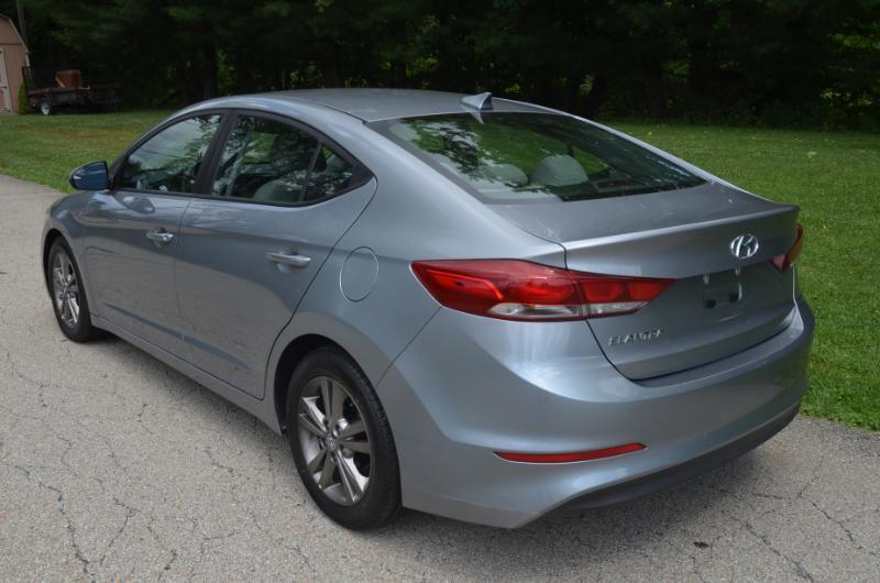 Hyundai Elantra SE 2017