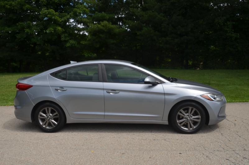 Hyundai Elantra SE 2017
