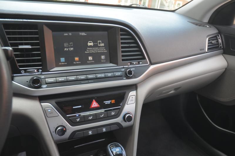 Hyundai Elantra SE 2017