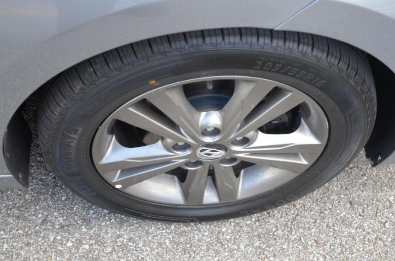 Hyundai Elantra SE 2017