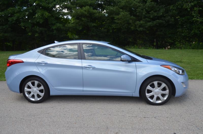 Hyundai Elantra Limited 2012