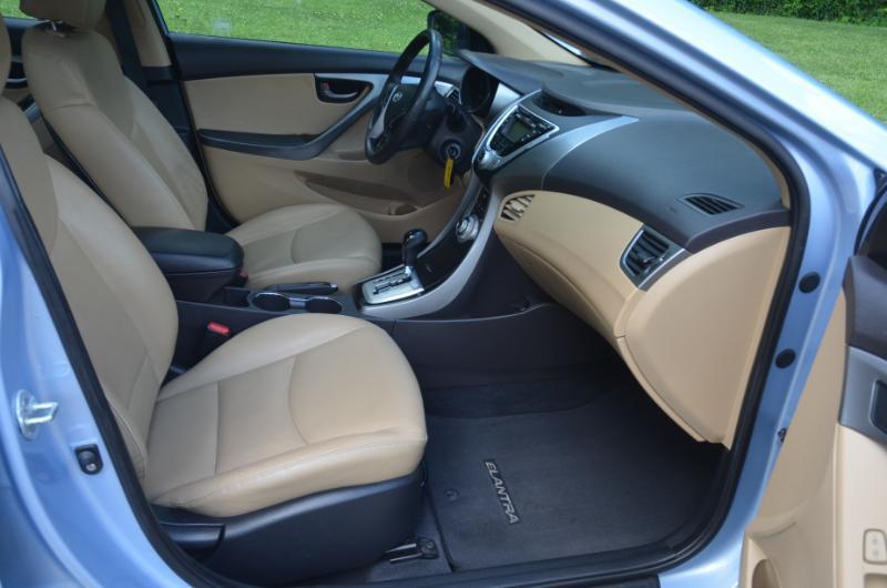 Hyundai Elantra Limited 2012