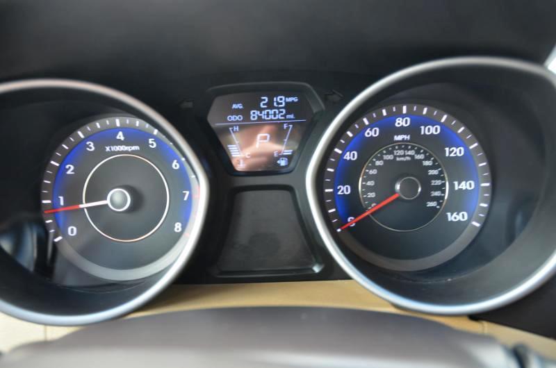 Hyundai Elantra Limited 2012