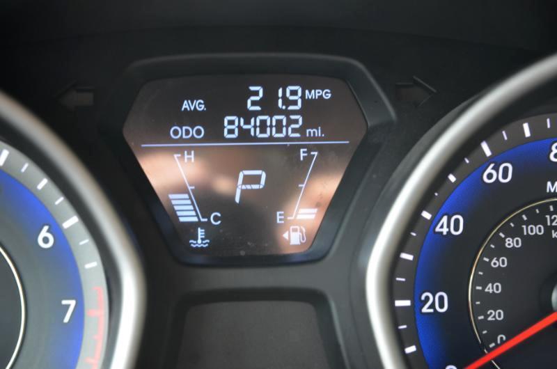Hyundai Elantra Limited 2012