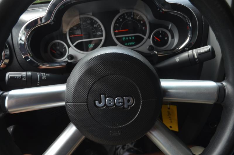 Jeep Wrangler Sport 4WD 2010