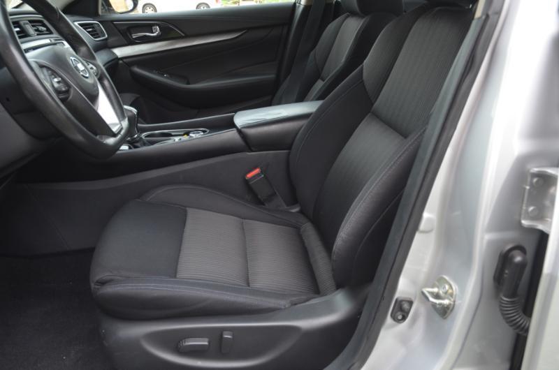 Nissan Maxima 3.5 S 2017