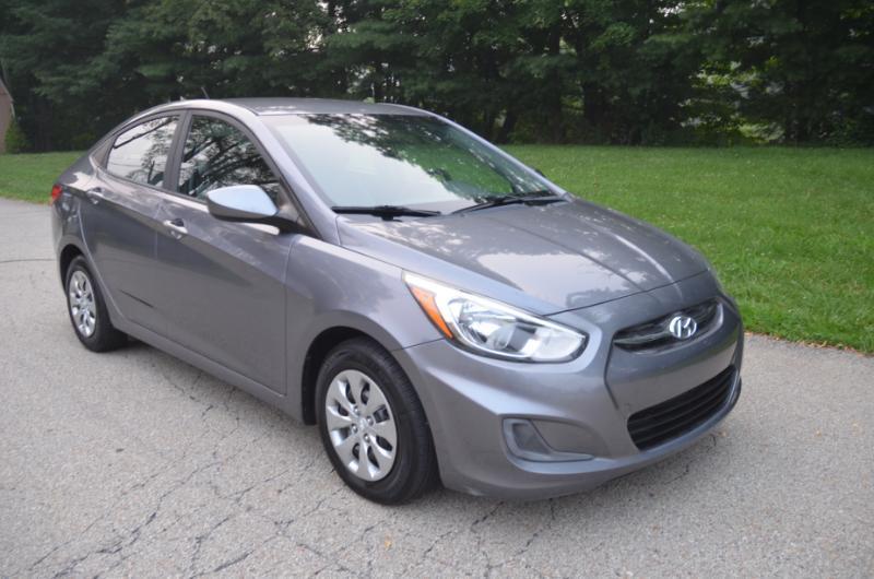 Hyundai Accent SE 2016