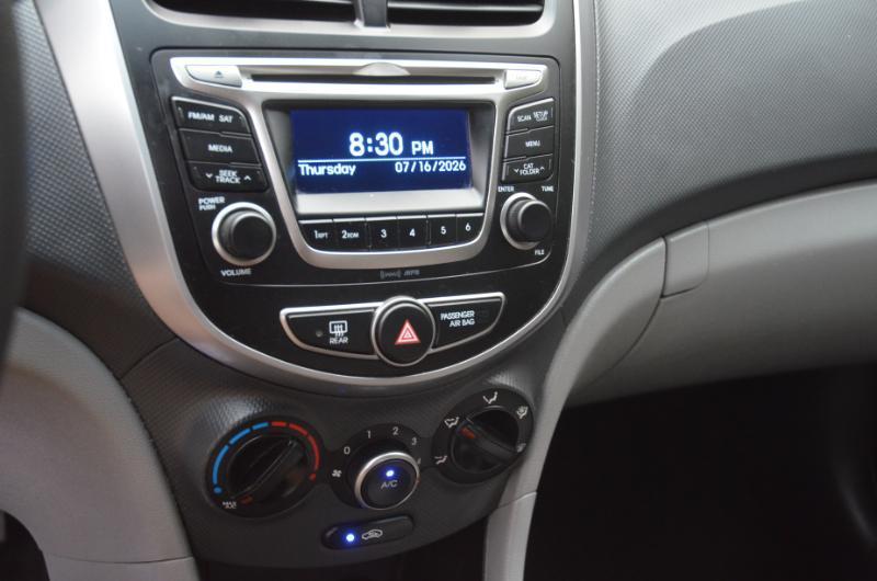 Hyundai Accent SE 2016