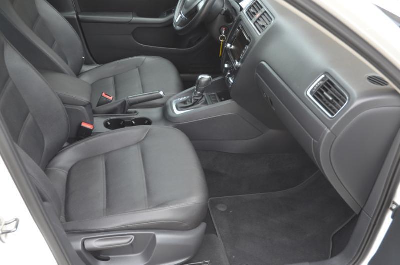 Volkswagen Jetta SE 2012