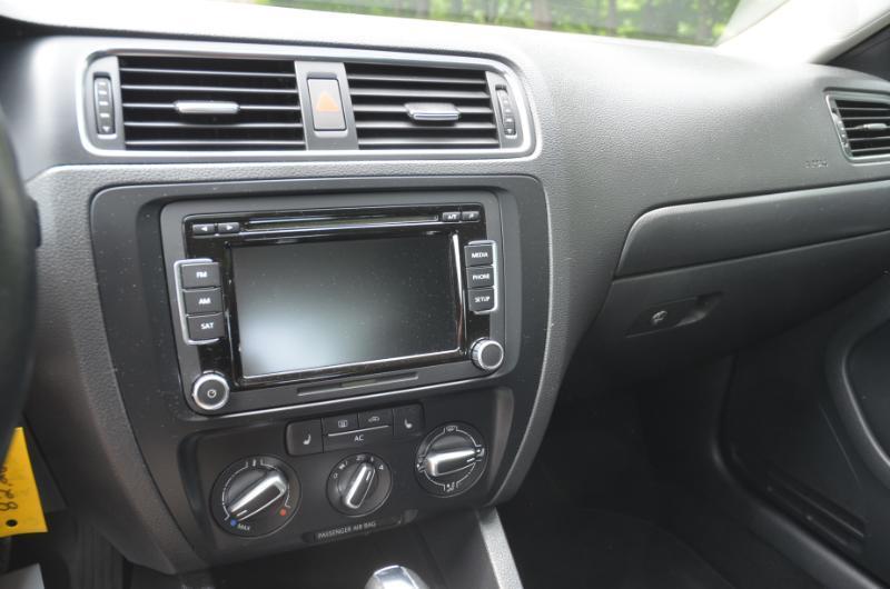 Volkswagen Jetta SE 2012