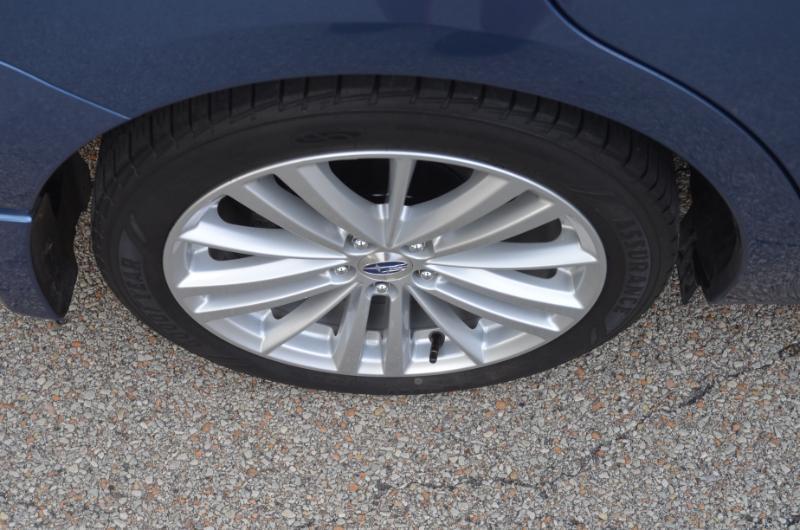 Subaru Impreza 2.0i Premium PZEV 4-Door 2016
