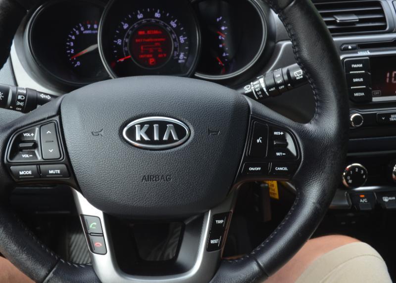 Kia Rio5  2012