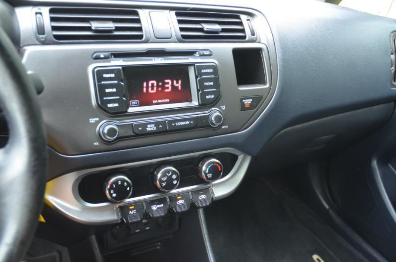 Kia Rio5  2012