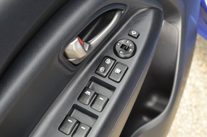 Kia Rio5  2012