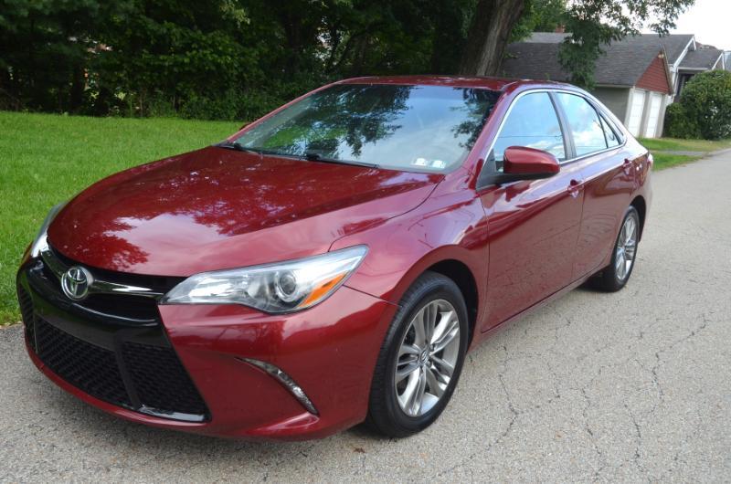 Toyota Camry SE 2017