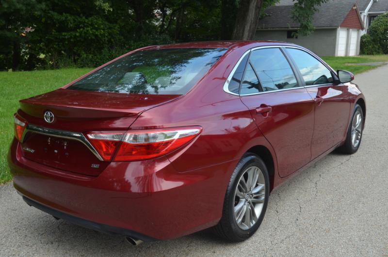 Toyota Camry SE 2017