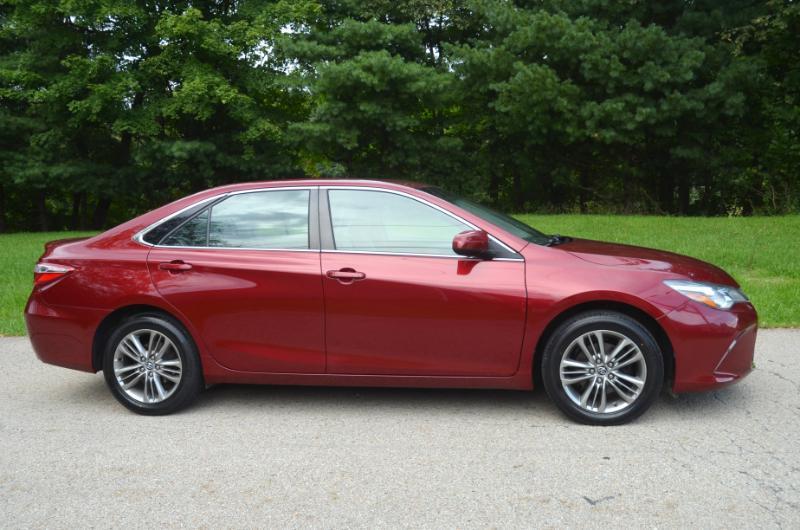 Toyota Camry SE 2017
