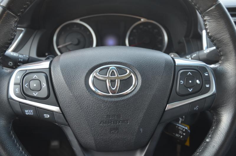 Toyota Camry SE 2017