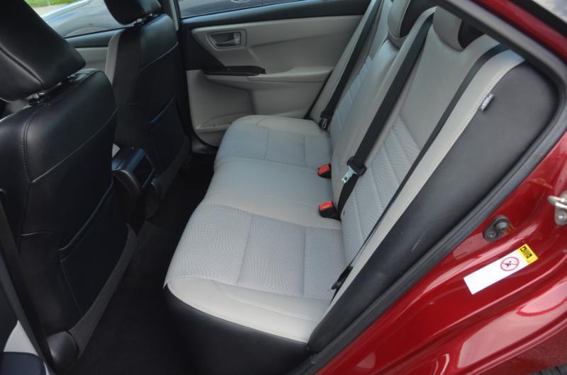 Toyota Camry SE 2017