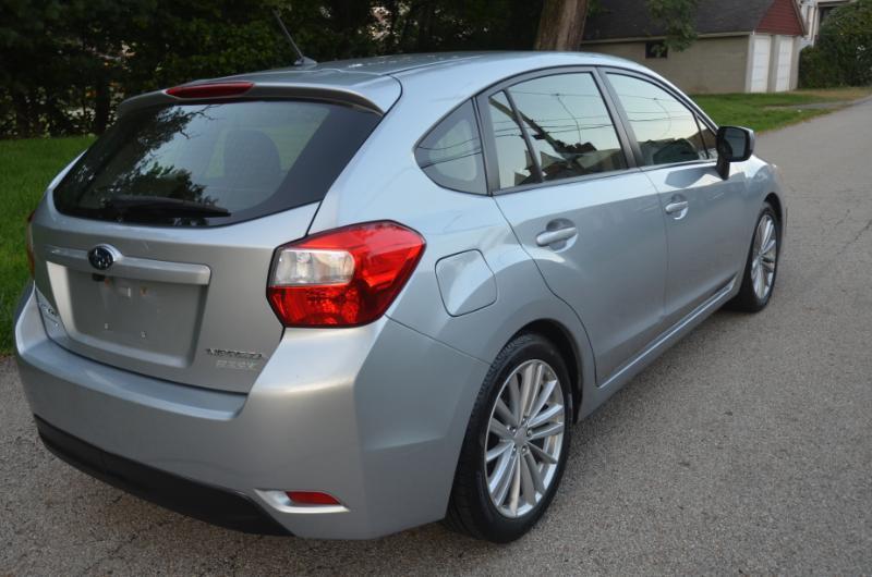Subaru Impreza Premium Plus 5-Door+S/R 2013