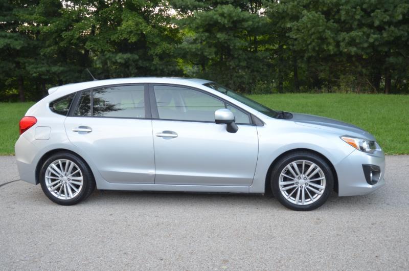 Subaru Impreza Premium Plus 5-Door+S/R 2013
