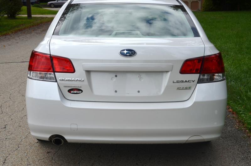 Subaru Legacy 2.5i Premium 2013