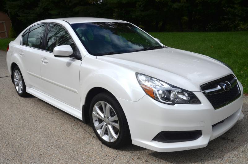 Subaru Legacy 2.5i Premium 2013