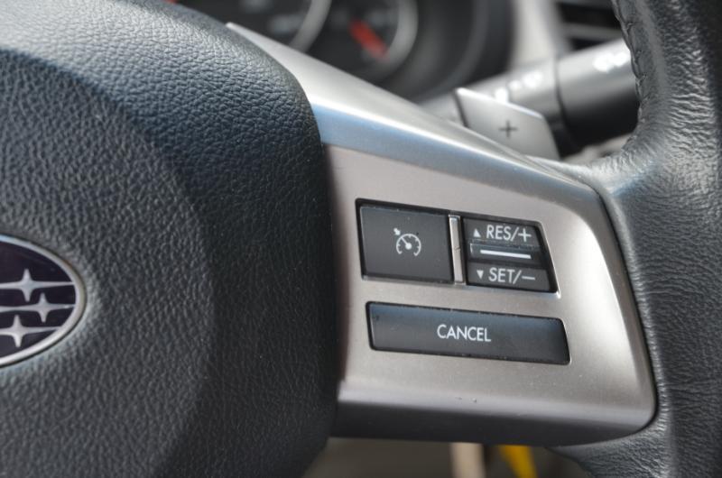 Subaru Legacy 2.5i Premium 2013