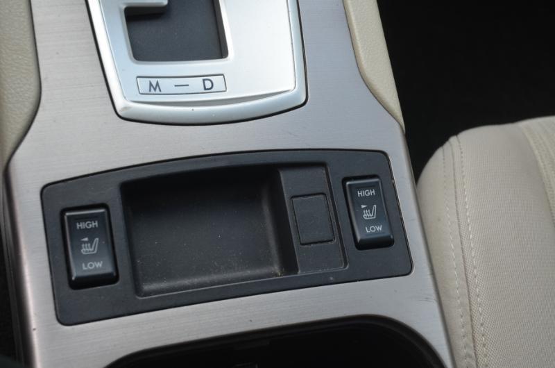 Subaru Legacy 2.5i Premium 2013