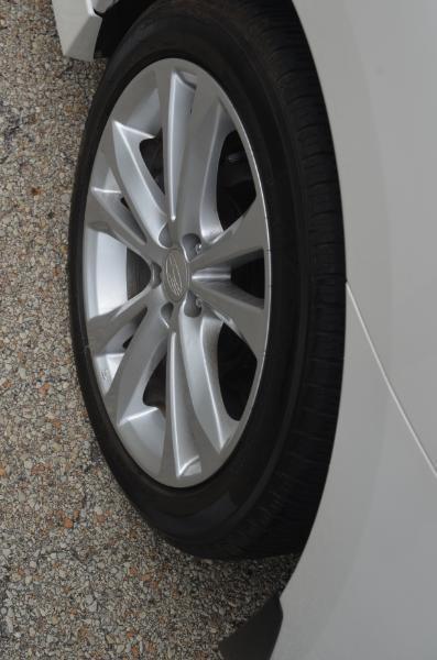 Subaru Legacy 2.5i Premium 2013