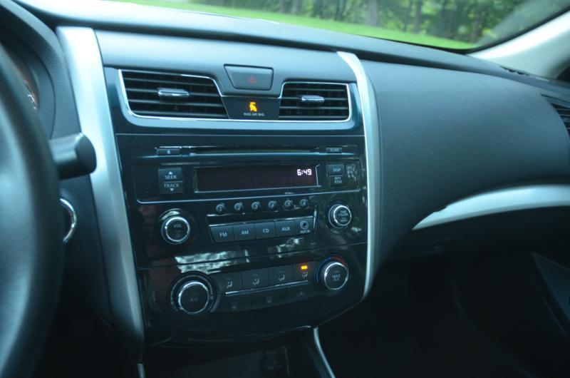 Nissan Altima 2.5 S 2015