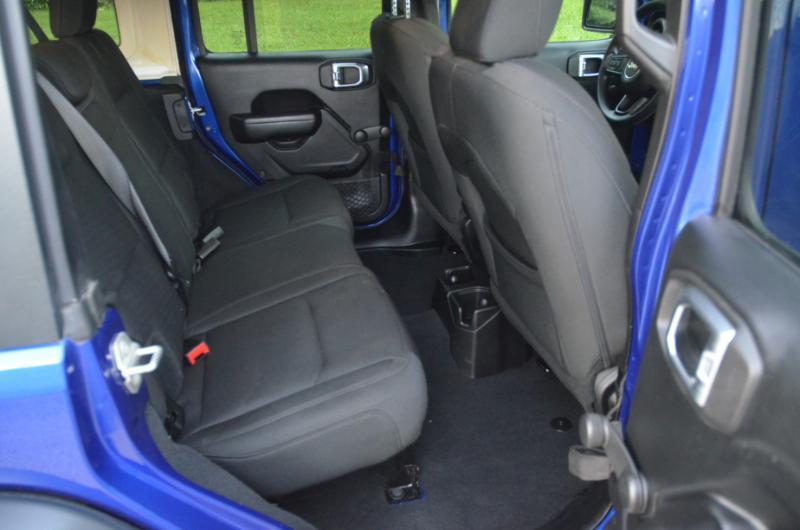 Jeep Wrangler Unlimited Sport 2018
