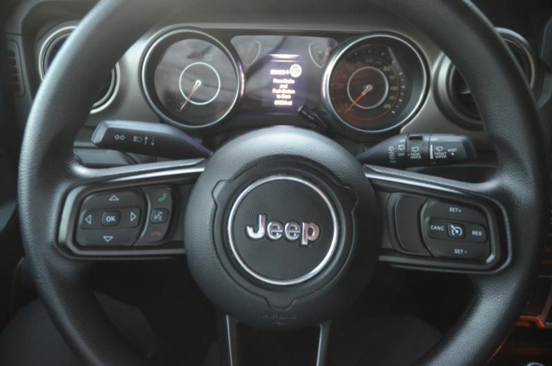 Jeep Wrangler Unlimited Sport 2018