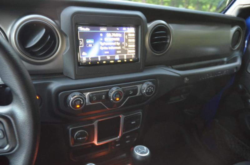 Jeep Wrangler Unlimited Sport 2018