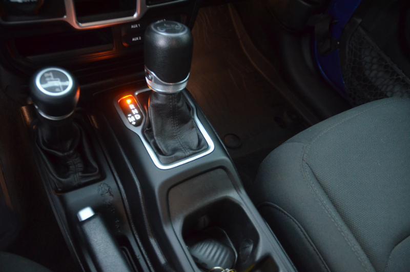 Jeep Wrangler Unlimited Sport 2018