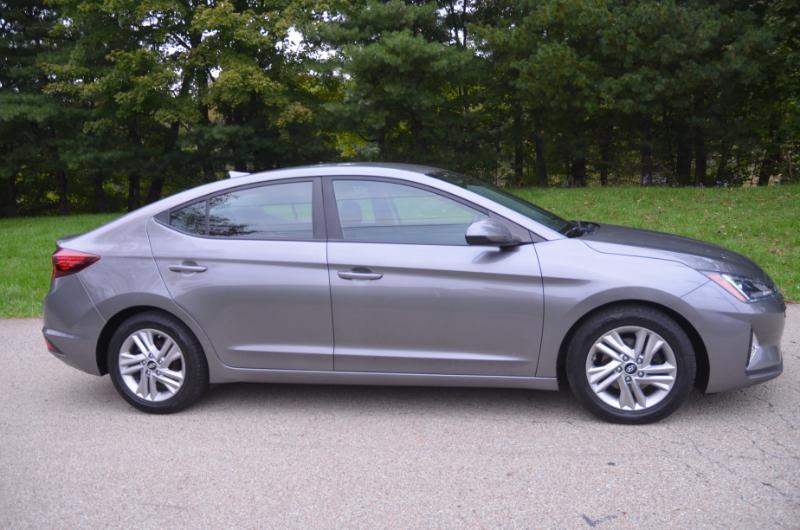 Hyundai Elantra SEL 2020