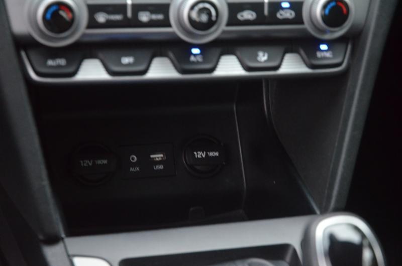 Hyundai Elantra SEL 2020