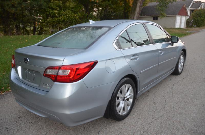 Subaru Legacy 2.5i Premium 2017