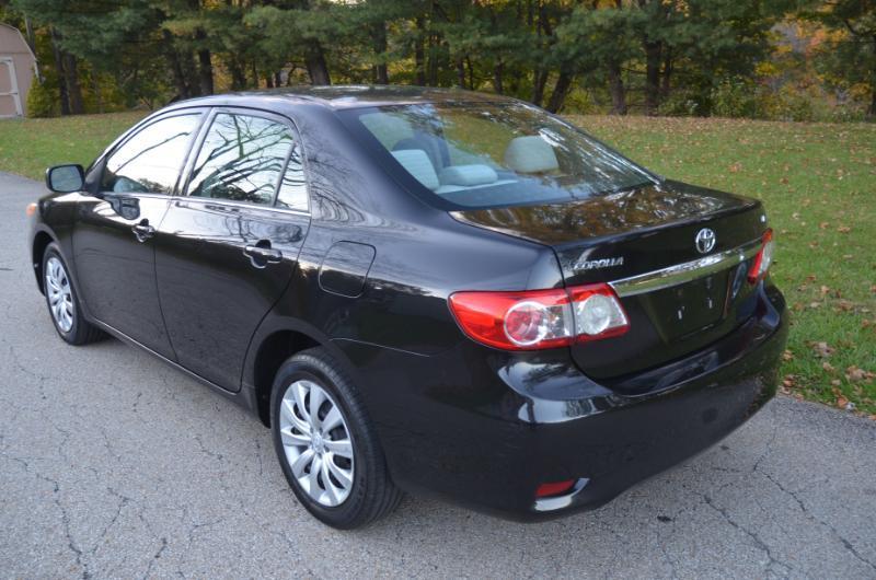 Toyota Corolla LE 2013