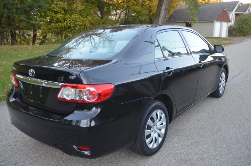 Toyota Corolla LE 2013
