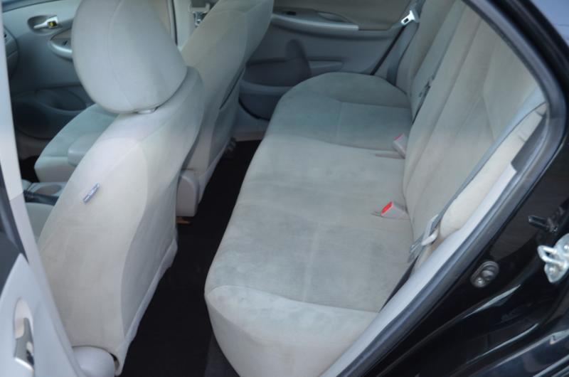 Toyota Corolla LE 2013