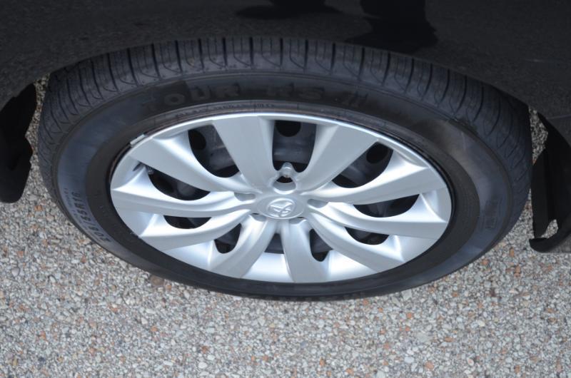 Toyota Corolla LE 2013