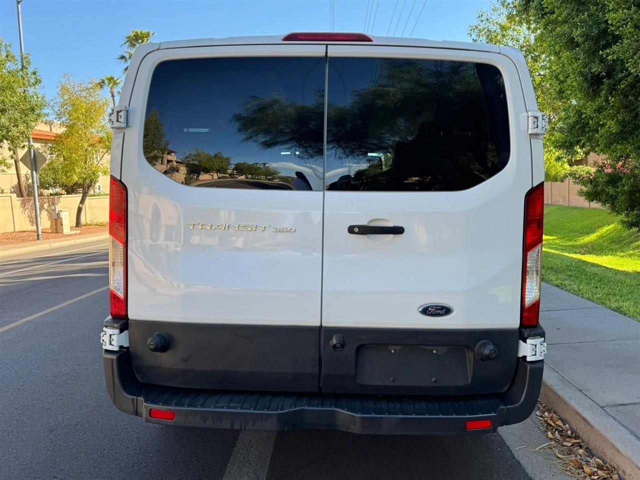 Ford Transit 350 Wagon Low Roof XL 60/40 Pass. 148-in. WB 2018