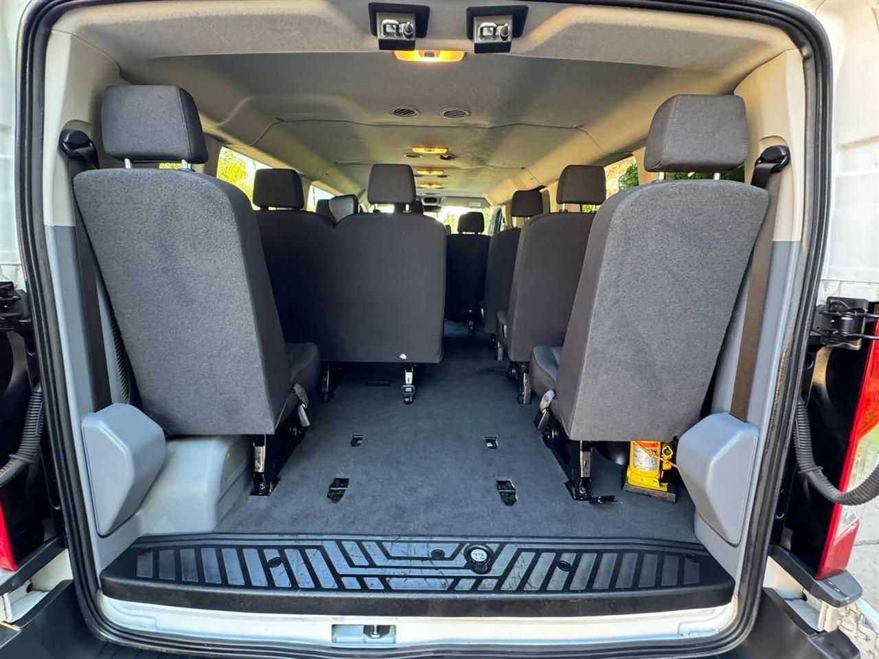 Ford Transit 350 Wagon Low Roof XL 60/40 Pass. 148-in. WB 2018